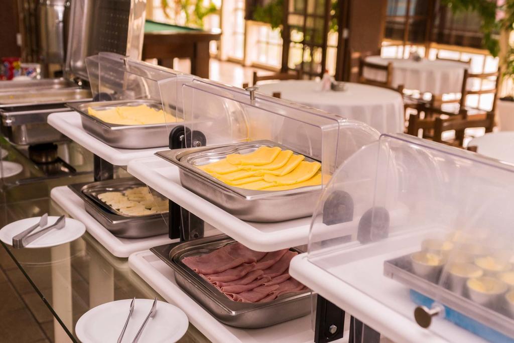 Stratus Vila Hotel 볼타 레돈다 외부 사진