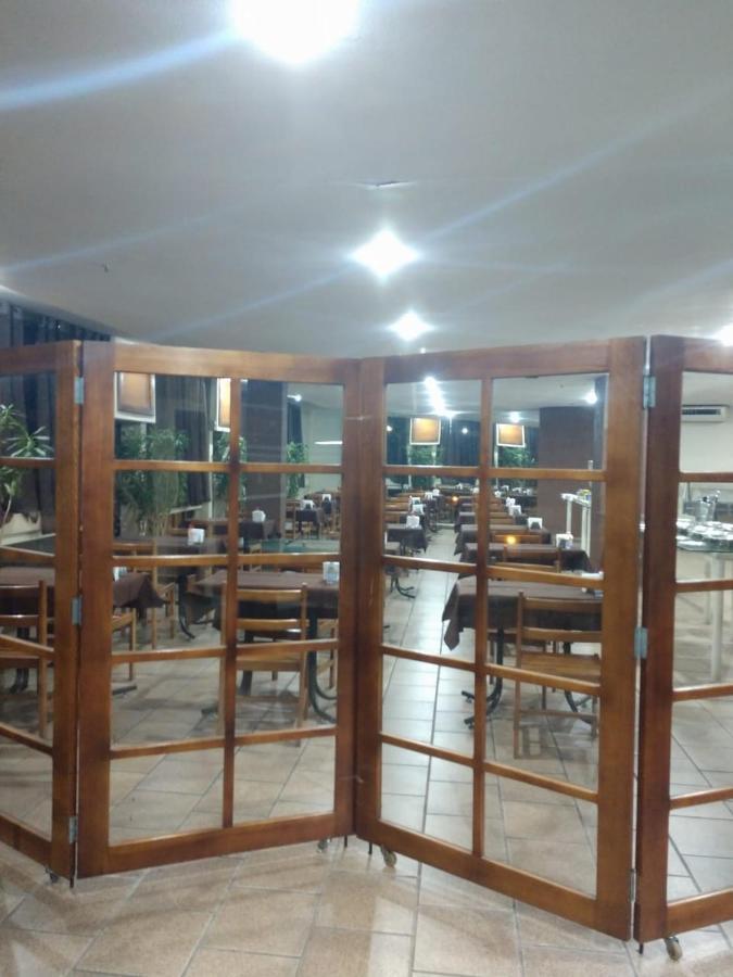 Stratus Vila Hotel 볼타 레돈다 외부 사진